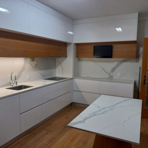 Banca_Conta-Balcao_Mesa_Laminam_Michelangelo_Mat