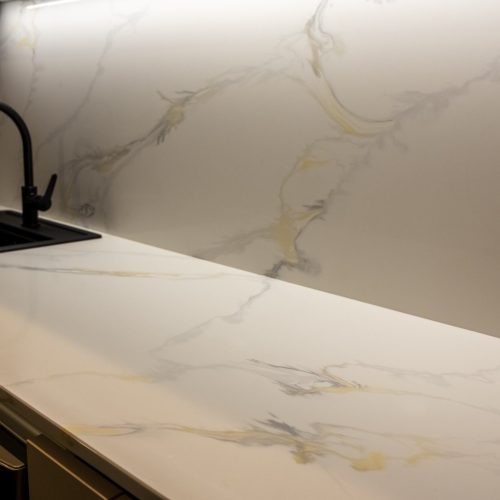 Quartz Calacatta Oro